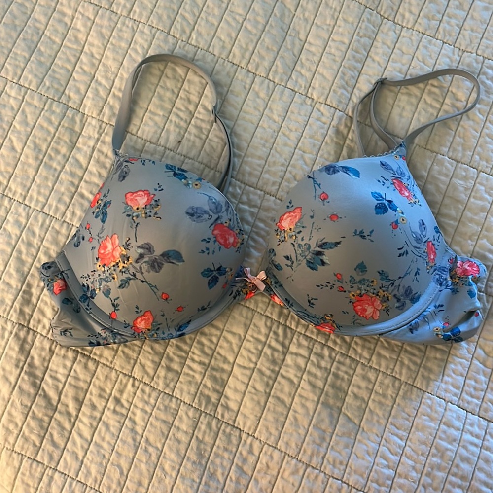 34 C VS push up bra